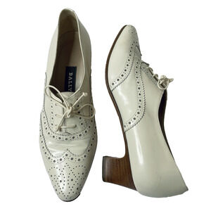 Bally Vintage Size 6.5 Martha Oxford Leather Spectator Lace Up Ivory Cream Heels